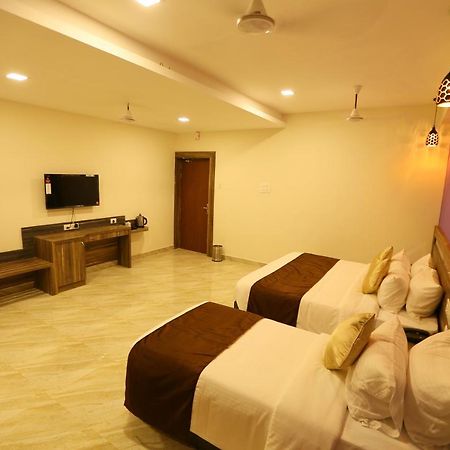 Mehar Inn Hotel Karaikudi Dış mekan fotoğraf