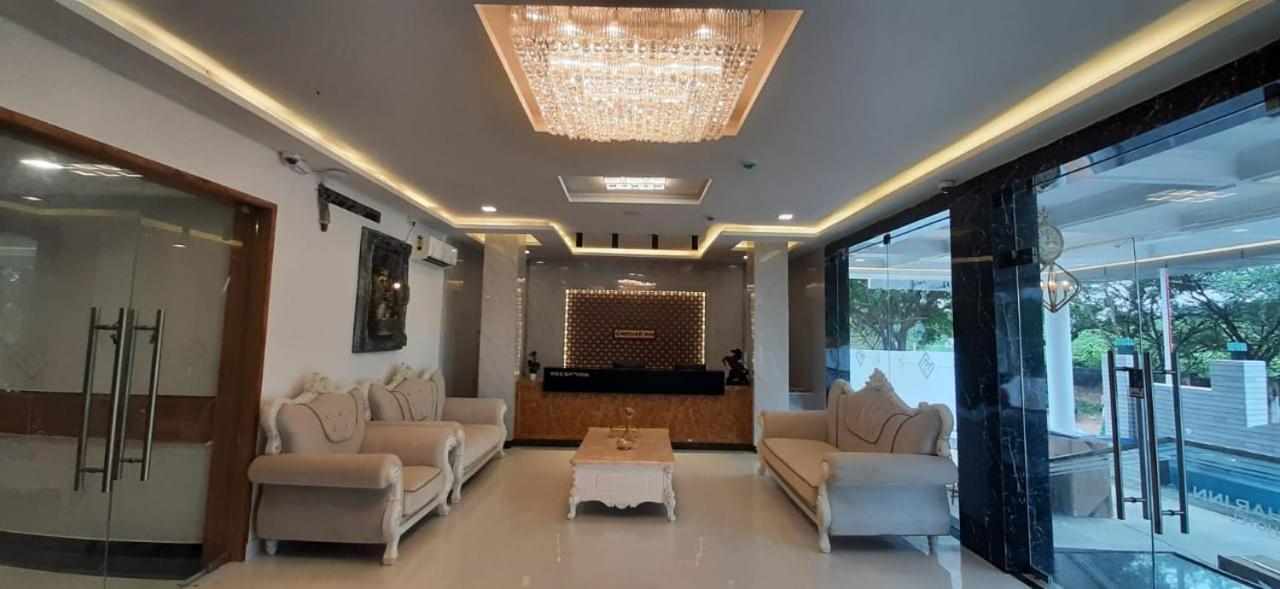 Mehar Inn Hotel Karaikudi Dış mekan fotoğraf